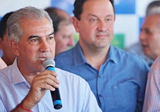 Reinaldo acompanha assinatura de PPP da Sanesul