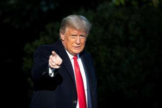 Trump é absolvido por senadores em segundo processo de impeachment