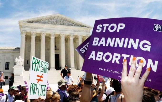 EUA: Estado do Arkansas promulga lei que proíbe aborto em quase todos os casos