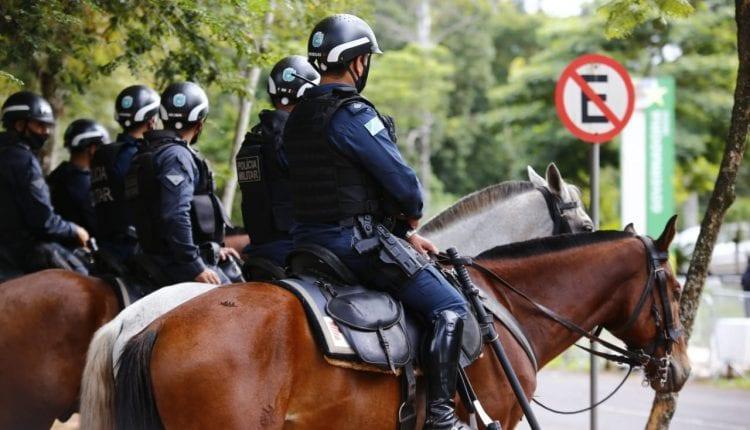 PM blinda Governadoria contra protesto