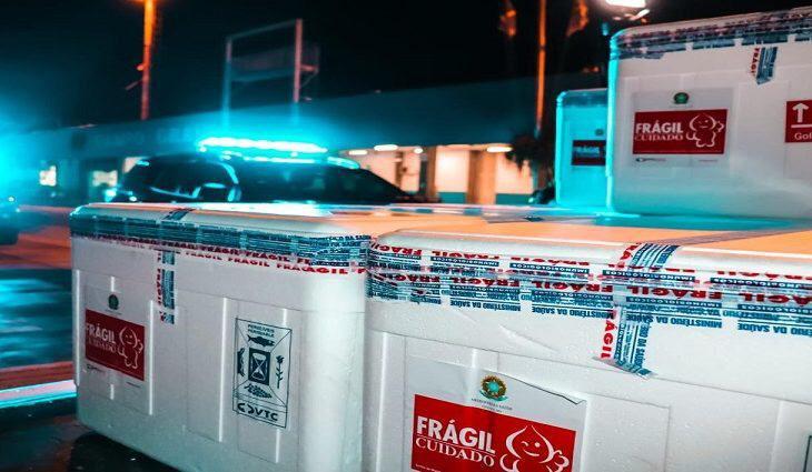 Mais de 8 mil doses da vacina da Pfizer são distribuídas aos municípios de MS