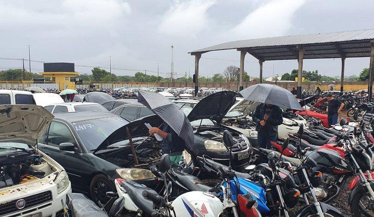 Detran realiza visitação para leilão de veículos