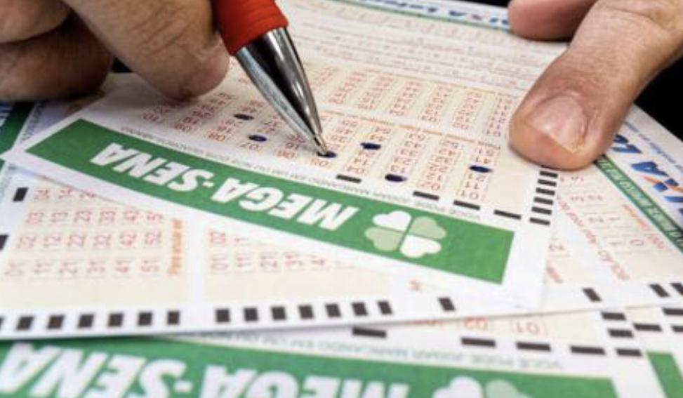 Ninguém acerta Mega-Sena e prêmio acumula