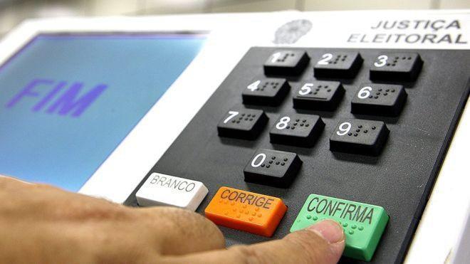 Comissão prevê rejeição de PEC do voto impresso