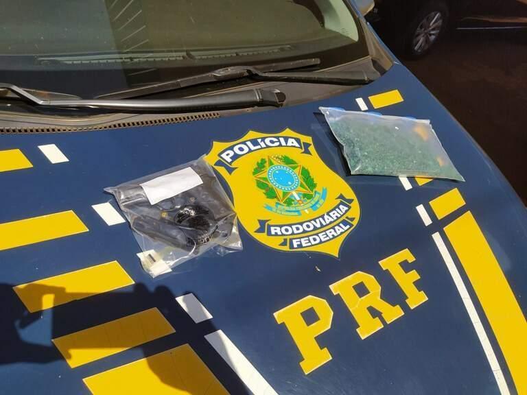 PRF prende mais de R$ 500 mil em esmeraldas