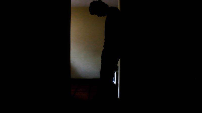 'Me arrumei, tomei banho e tentei me matar', afinal, por que as pessoas cometem suicídio?