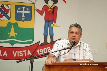 Marquinhos Lino reivindica retirada de galhos e reparo na Iluminação na COHAB