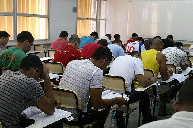 Concurso público com salários de até R$ 8,5 mil abre inscrições nesta segunda