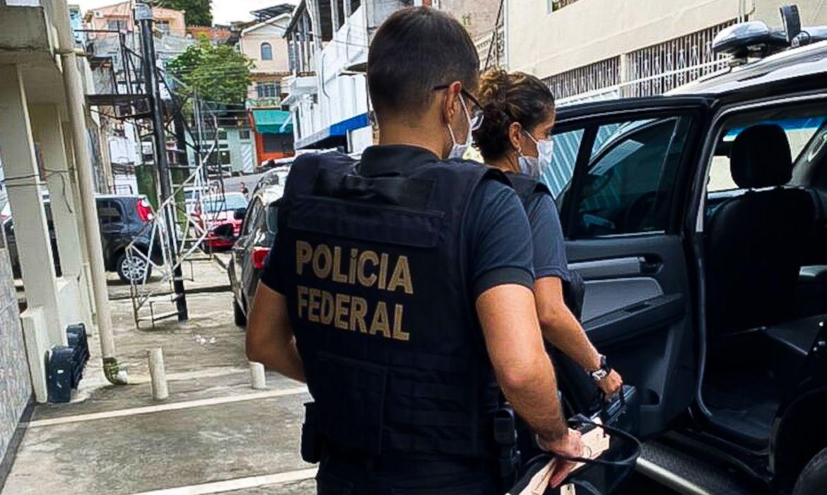 PF desarticula traficantes internacionais de drogas