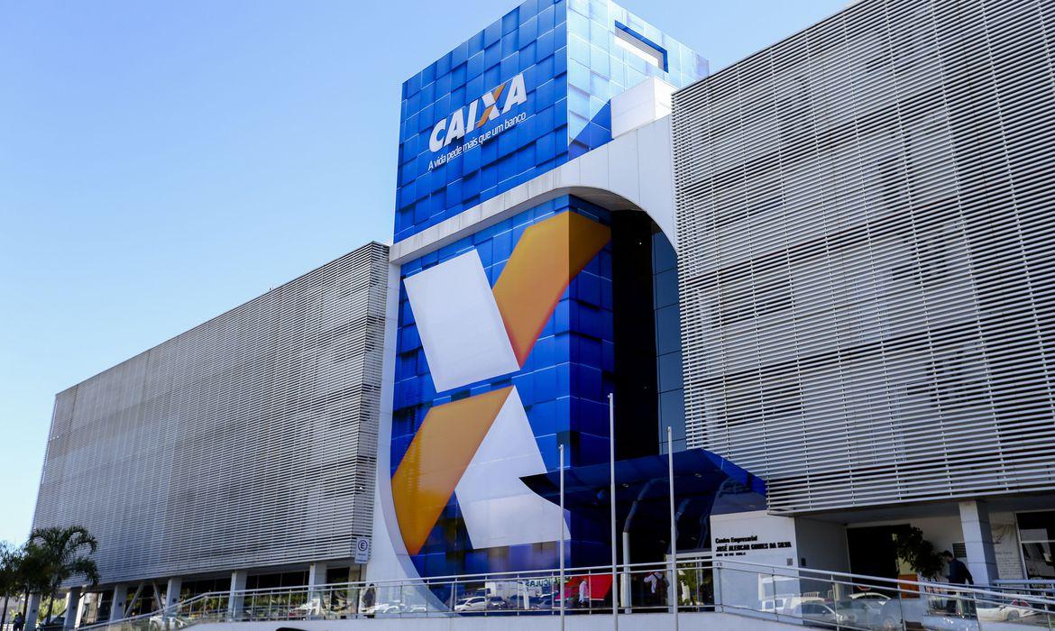 Caixa paga auxílio a nascidos em setembro