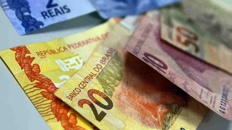 Trabalhadores têm R$ 24,5 bilhões a receber ‘parados’ no PIS; confira se você tem direito