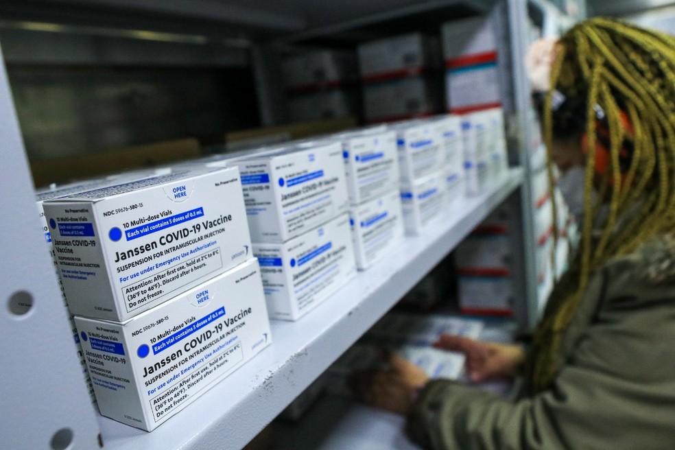 Vacina da Janssen já está com os estados