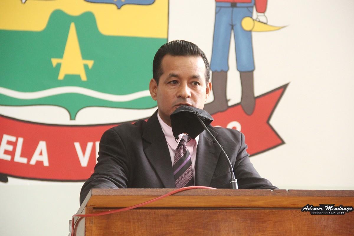 Vereador Fleitas reivindica limpeza no Bairro COHAB em Bela Vista