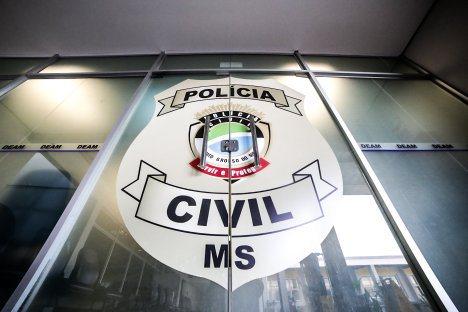 Pai estupra fila e se entrega par a polícia