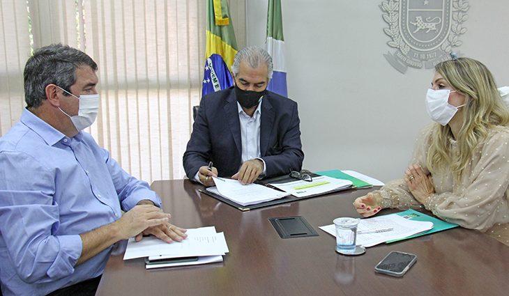 Governador revoga decretos ultrapassados