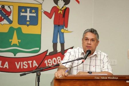 Marquinhos Lino reivindica retirada de galhos e reparo na Iluminação na COHAB